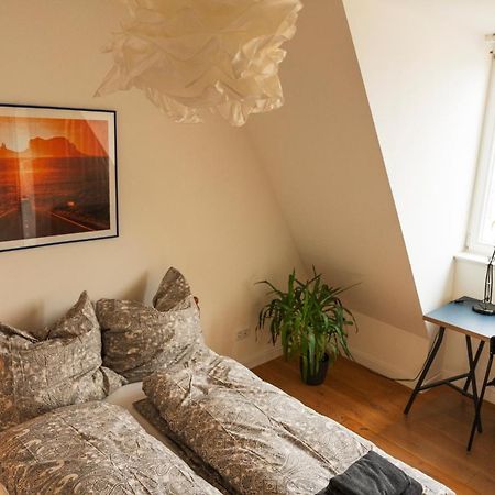 Woelkchen - Wohnung Mit Balkon, Holzdielen & Tv Bremerhaven Buitenkant foto