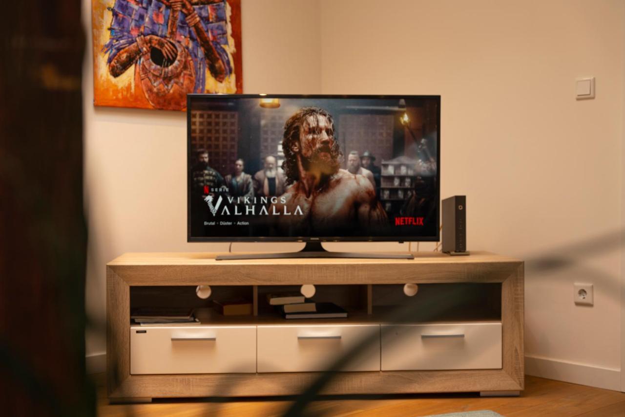 Woelkchen - Wohnung Mit Balkon, Holzdielen & Tv Bremerhaven Buitenkant foto